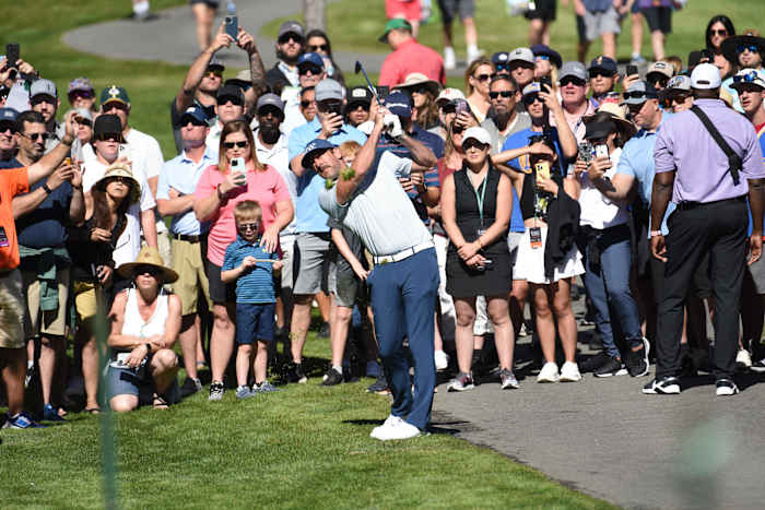 Aaron Rodgers takes a swing at the 2022 ACC in Lake Tahoe